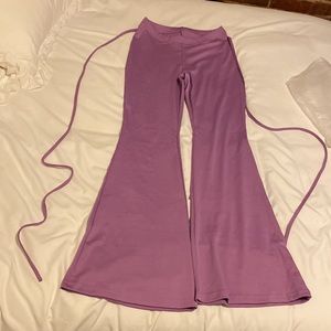 Purple stretchy pants